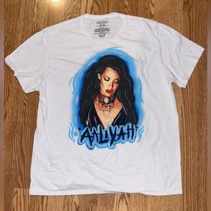 Vintage Aaliyah graphic T size XL